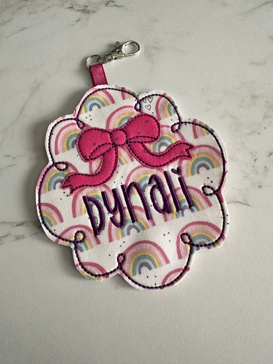 Personalized Scalloped Circle with Bow Bag Tag